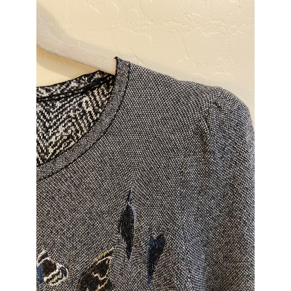 White House Black Market Women's S Gray Floral Embroidered Puff Shoulder Sweater - Picture 7 of 13